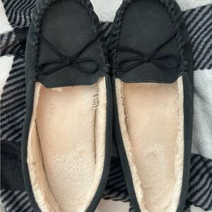 Secret Treasures Black Moccasins with Cream Lining
